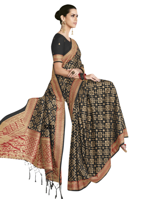 Stylee Lifestyle Black Banarasi Silk Jacquard Saree