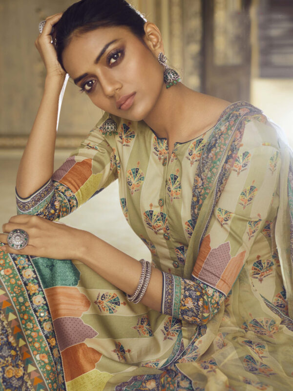 Stylee Lifestyle Green Pashmina Printed Dress Material